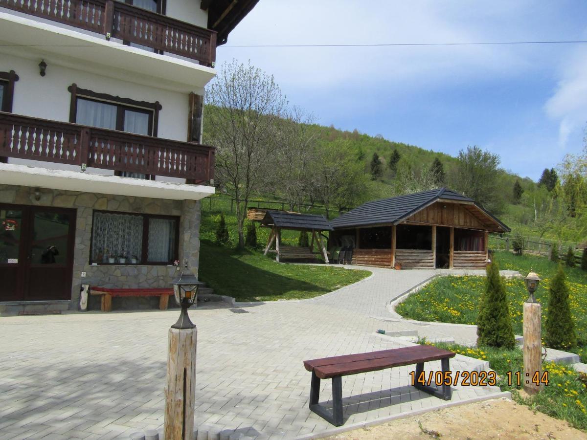 Ograda De La Munte Villa Bran  Ngoại thất bức ảnh